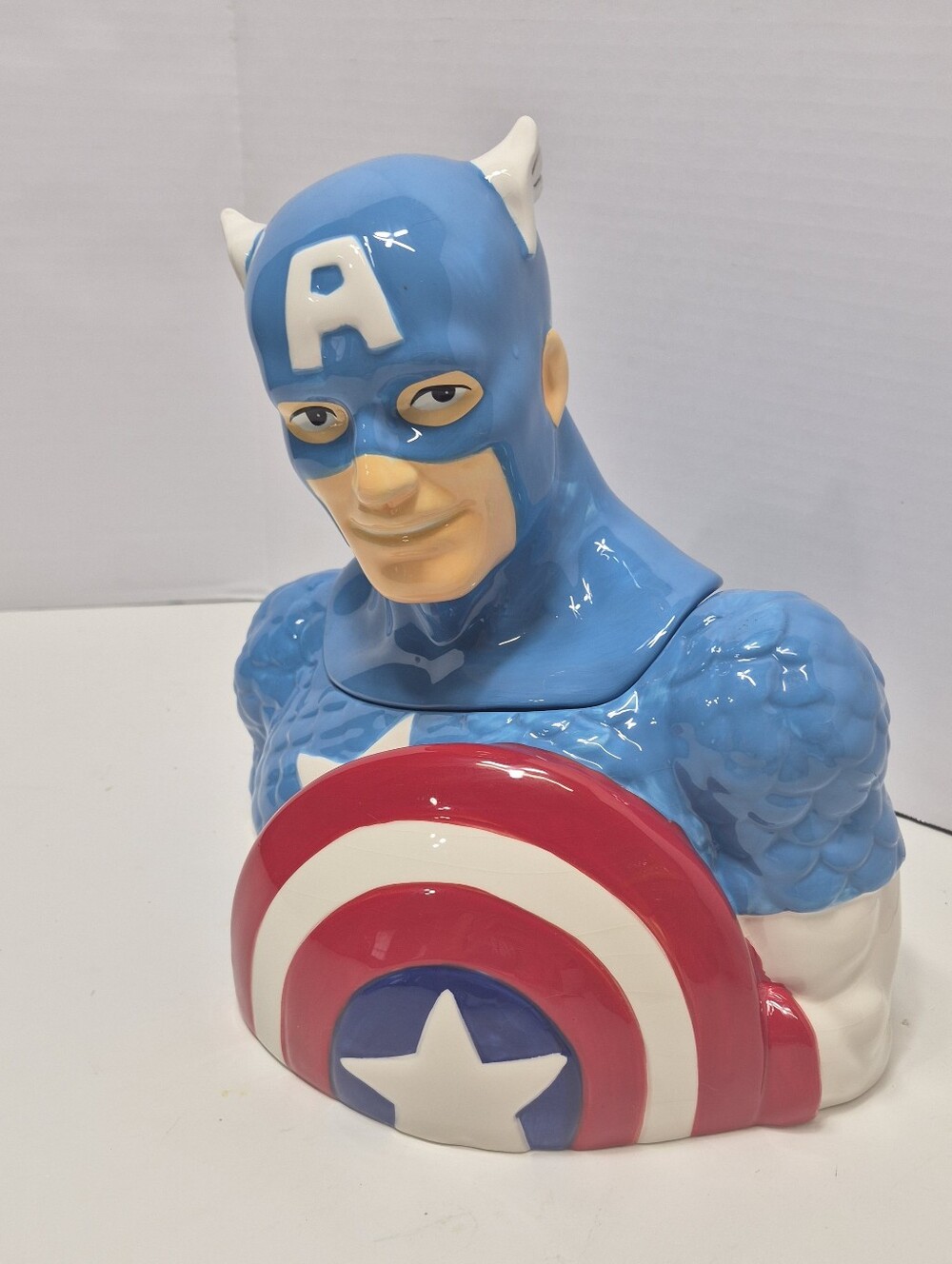 RETIRED Captain America Ceramic Bust Cookie Jar